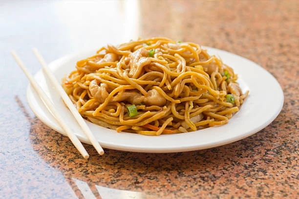 Chicken Lo Mein